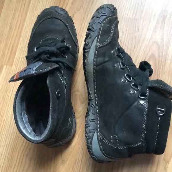 Mephisto Black Chukka Boots - Picture 4 of 8